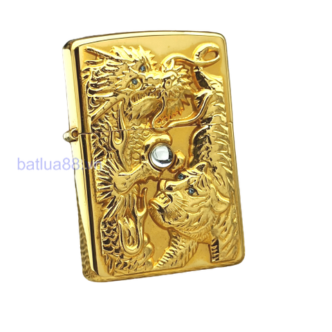 BẬT LỬA ZIPPO XUẤT NHẬT MẠ VÀNG 22K LONG HỔ TRANH CHÂU BẢN LIMITED RẤT HIẾM ĐỜI XII LA MÃ SẢN XUẤT NĂM 1996 - ZN92