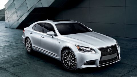 Bảo dưỡng Lexus LS460 cấp 20.000 KM