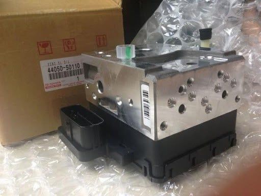 Bộ chấp hành ABS LEXUS RC-F 2017