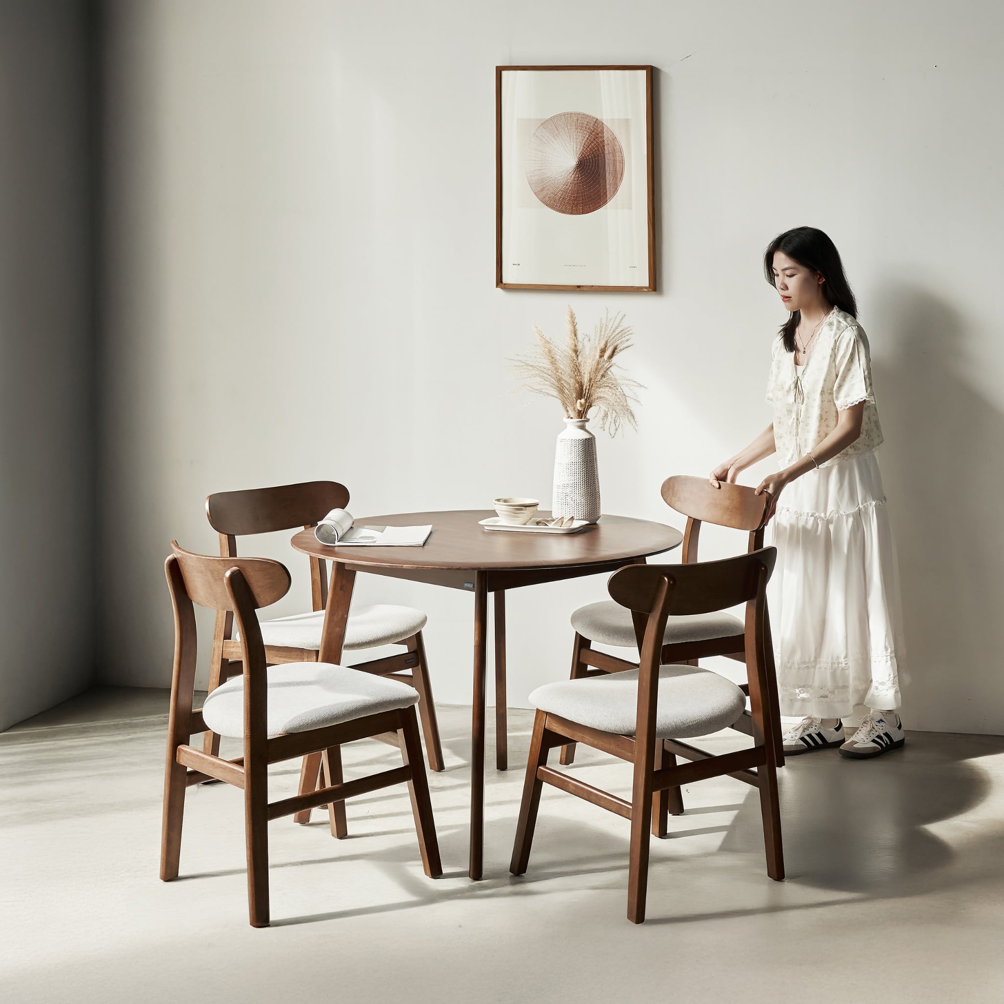  Bộ Bàn Ăn Oslo Tròn (Màu Nâu, 100) 