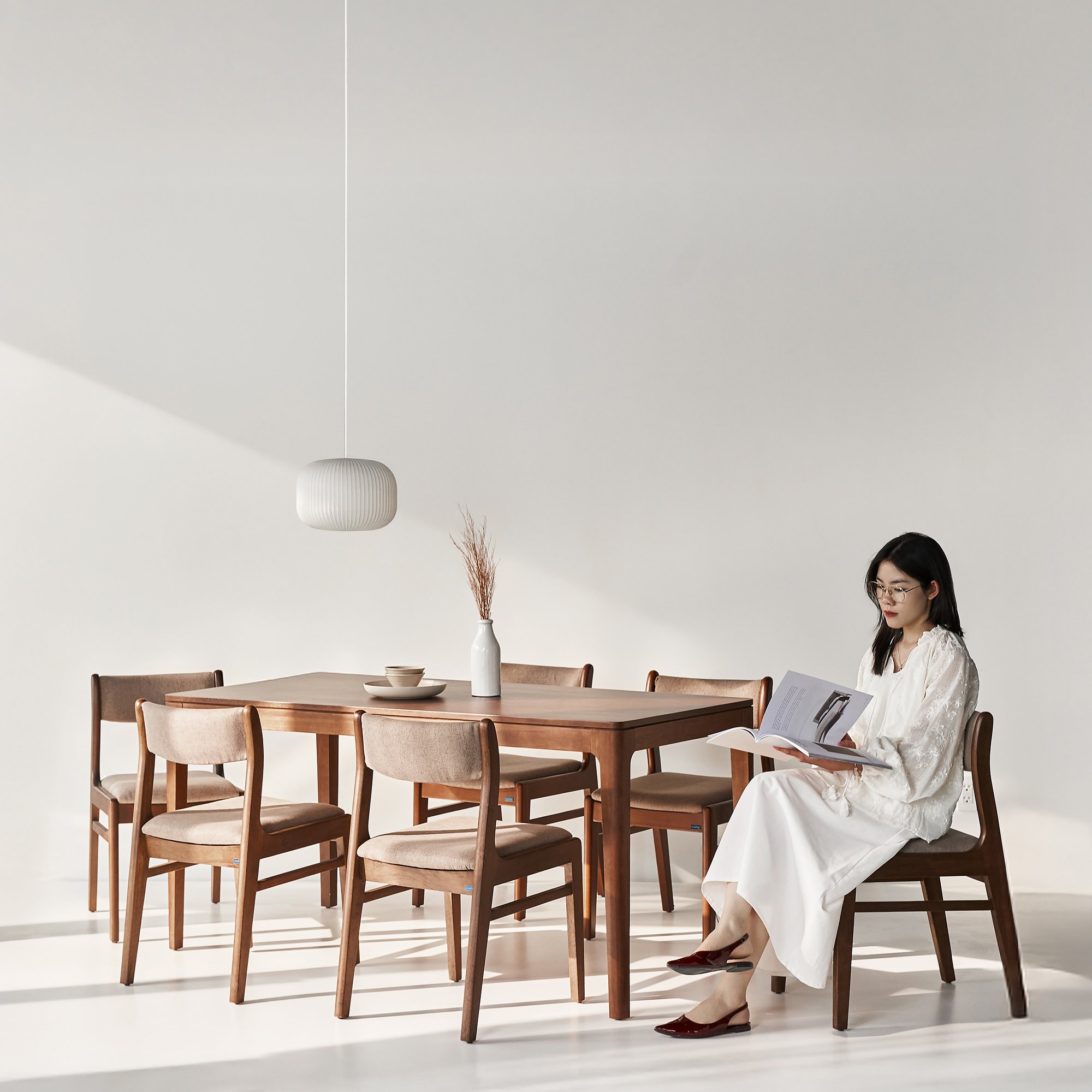  Ghế Ăn Gỗ Cao Su Tự Nhiên HOBRO 301 