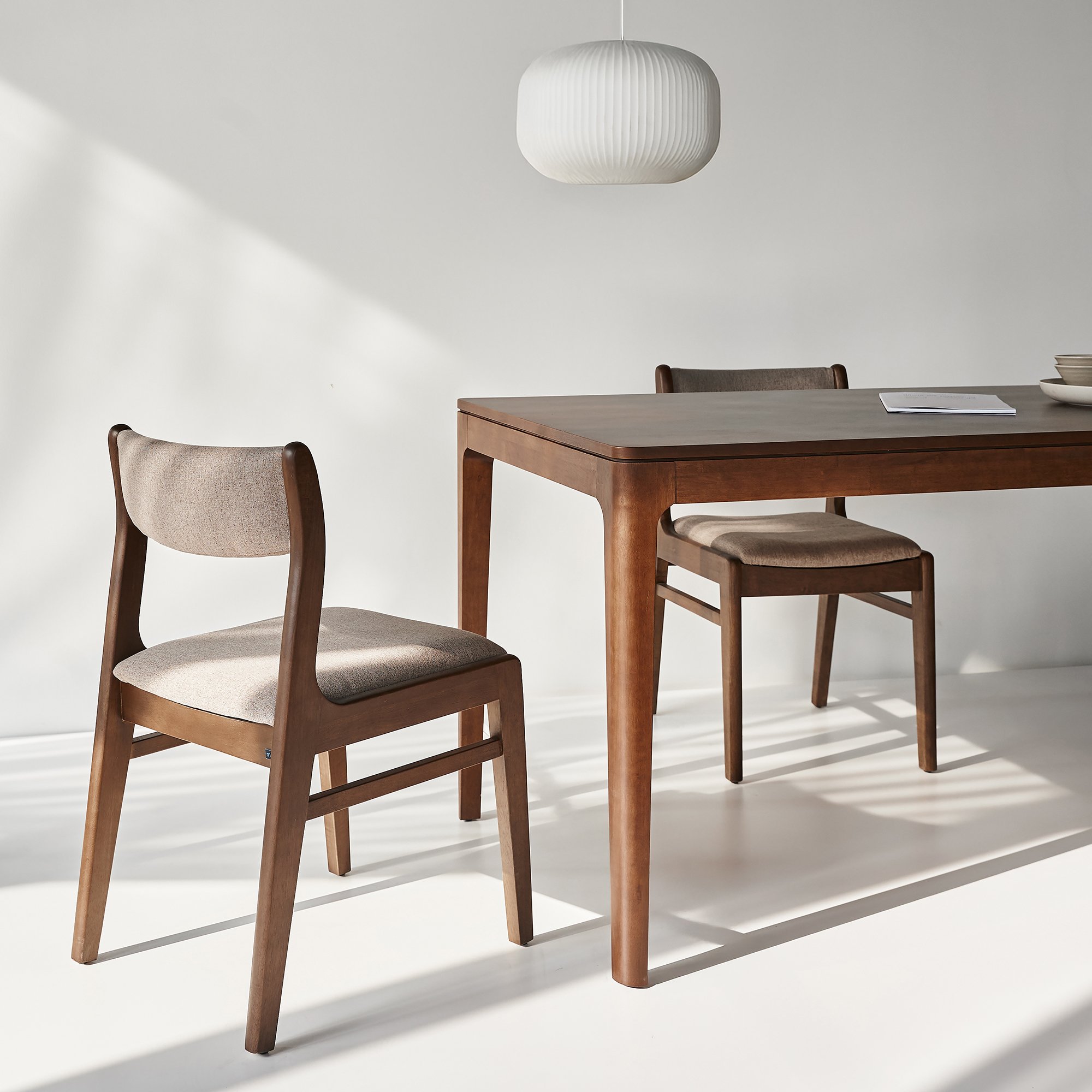  Bàn Ăn Gỗ Cao Su Tự Nhiên HOBRO 301 (Màu nâu 160) 