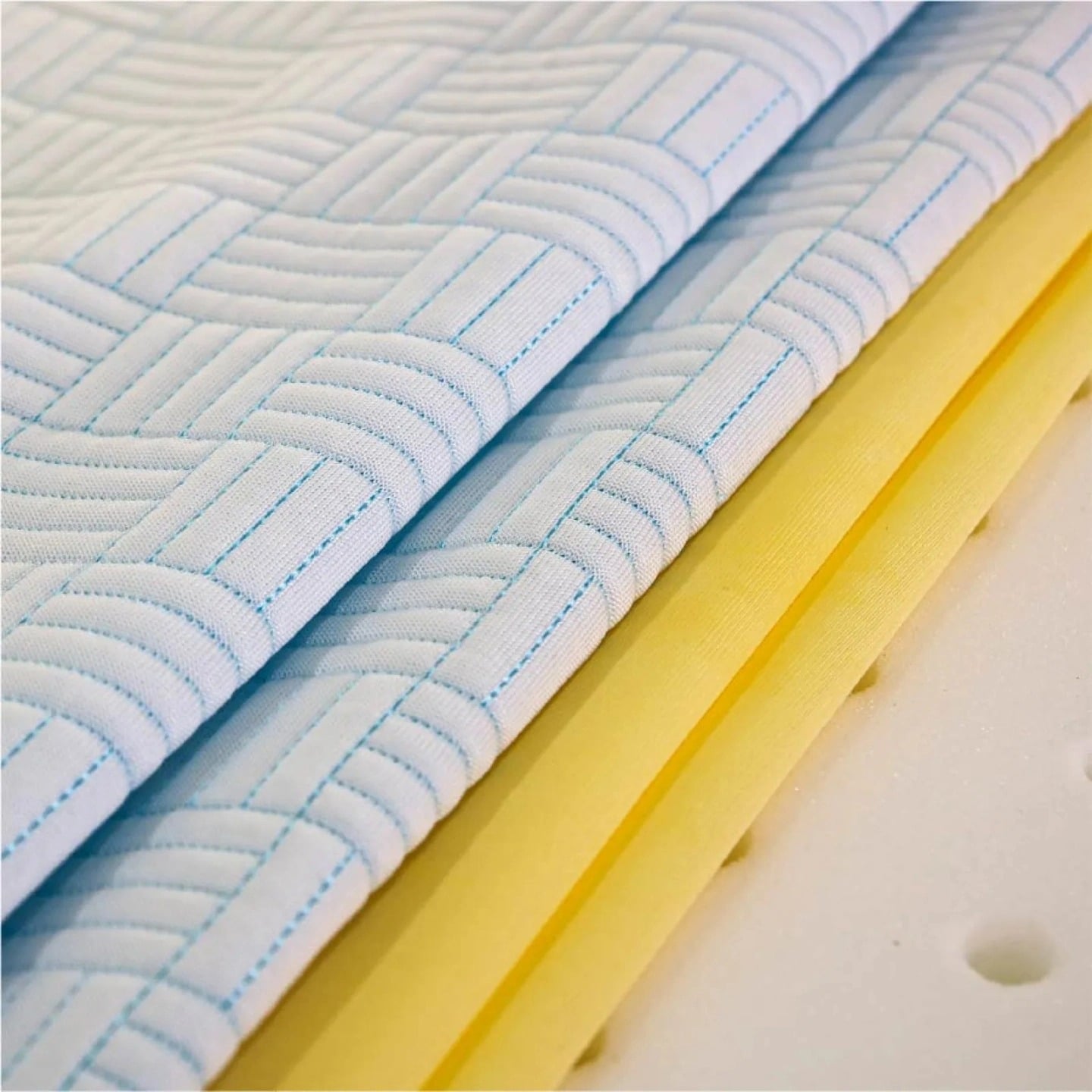  Nệm Cao Su Mát Lạnh Gấp 3 TATANA 