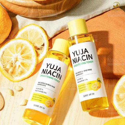 Nước Hoa Hồng Dưỡng Trắng Da Chiết Xuất Quả Thanh Yên Some By Mi Yuja Niacin 30Days Miracle Brightening Toner 150ml