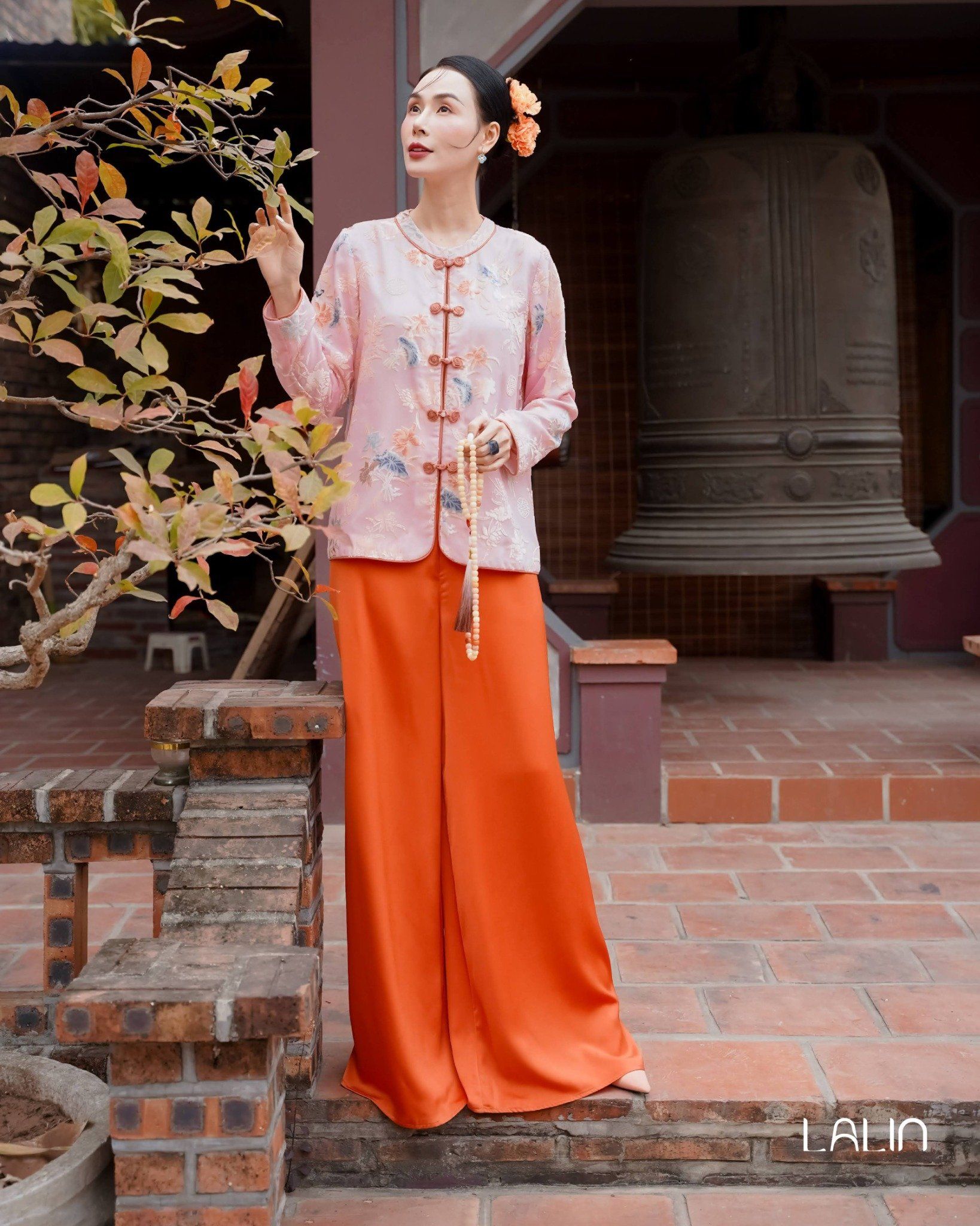 Áo Tơ Điểm Yên