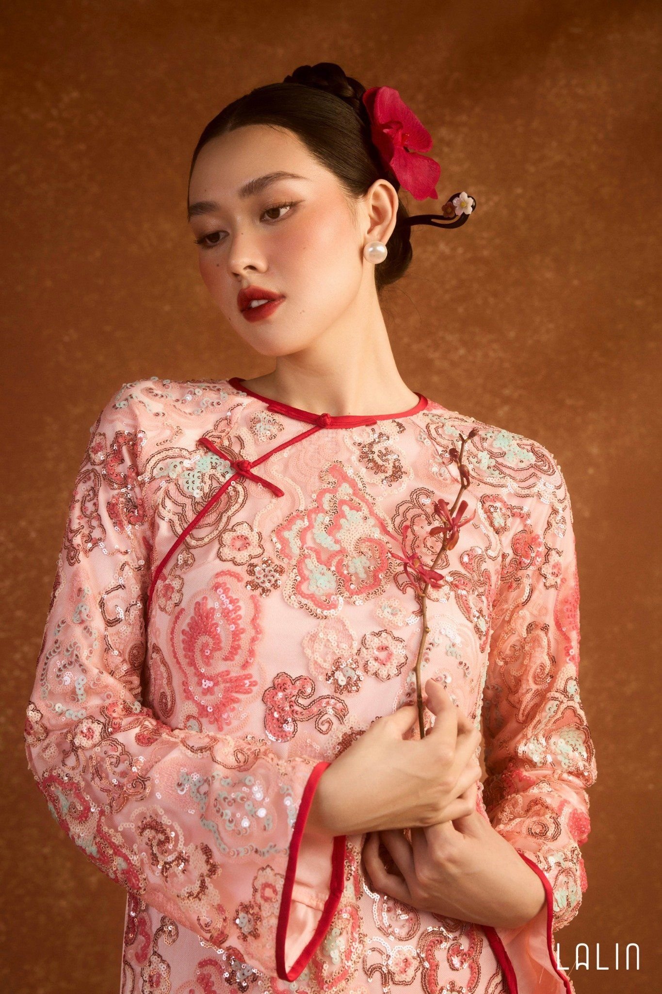 Áo Dài Sequin Ái Ngọc