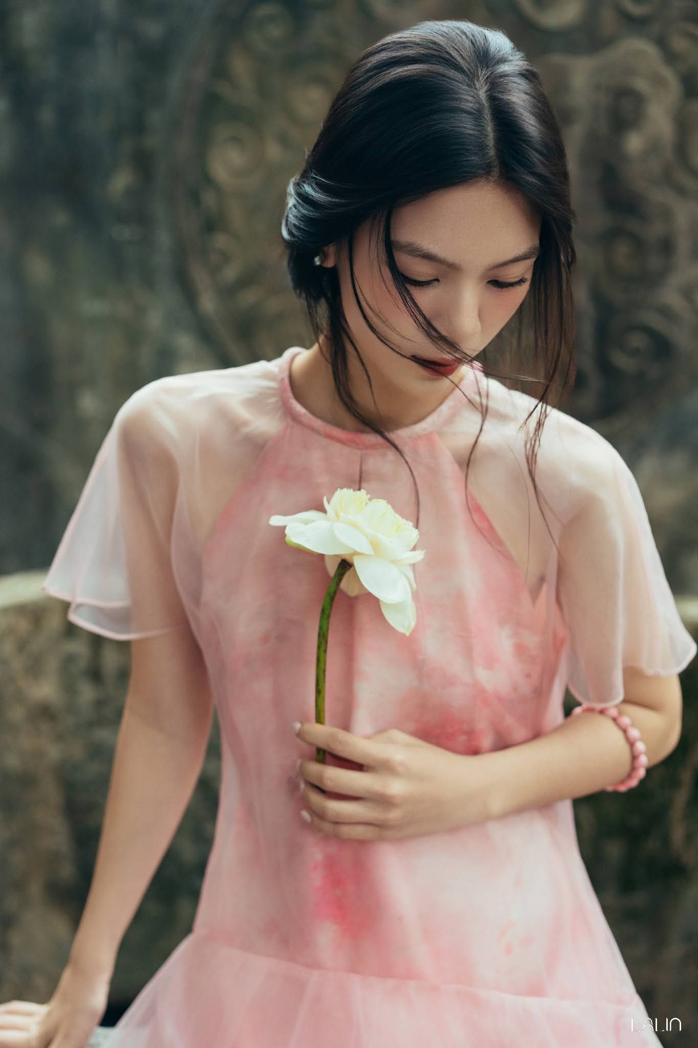 Đầm Tơ Hiên Lan