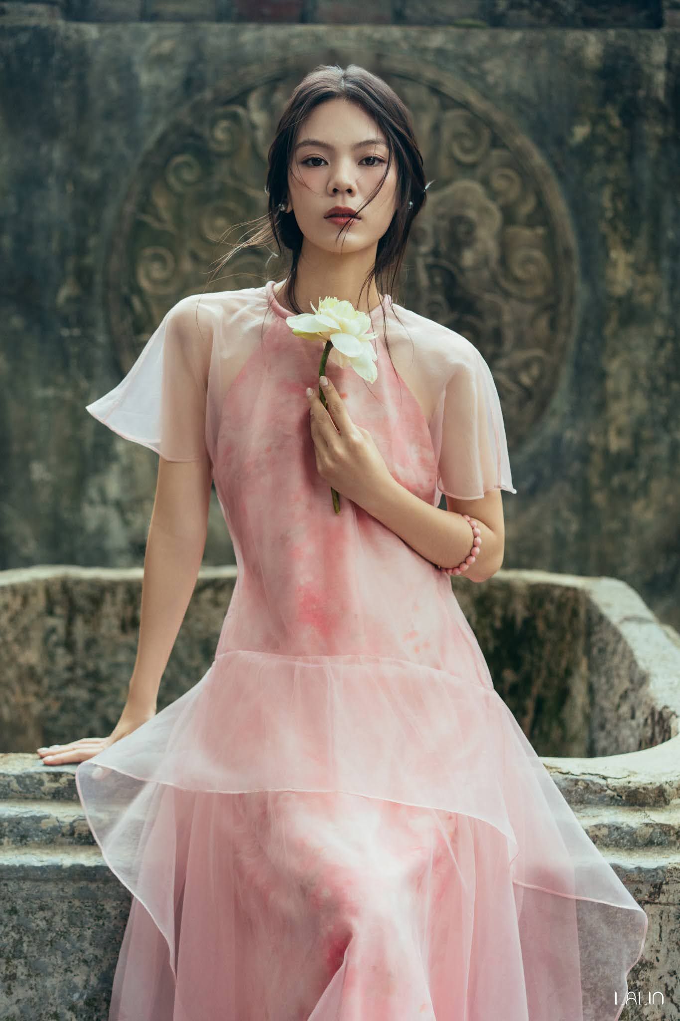 Đầm Tơ Hiên Lan