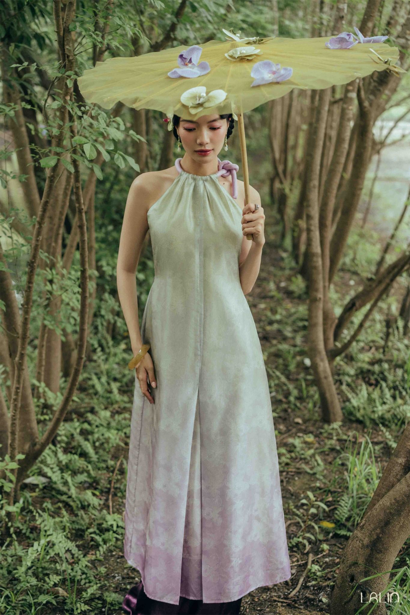 Đầm Tơ Cẩm Vy