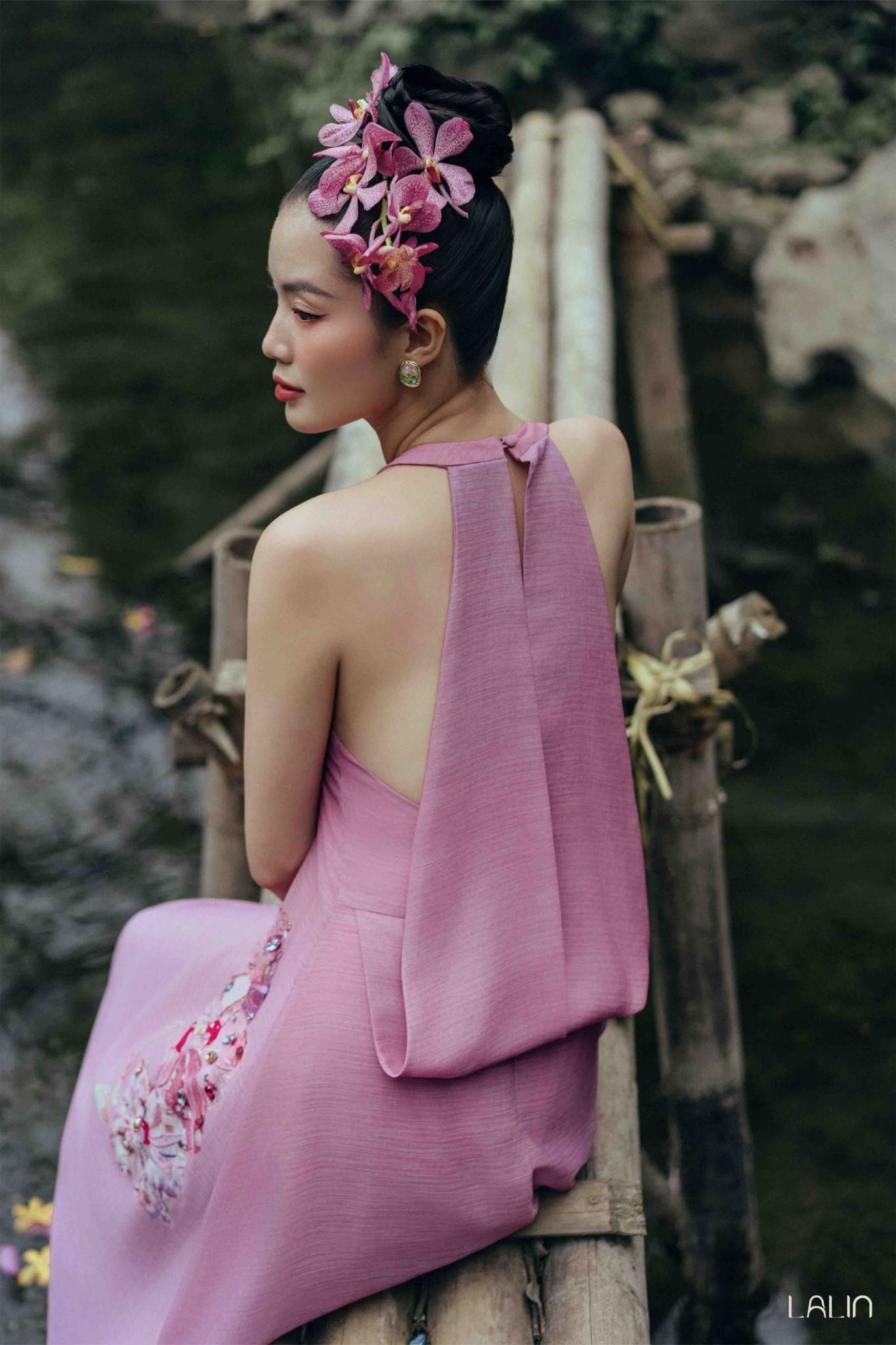 Đầm Tơ Đính Kết Cẩm Lan