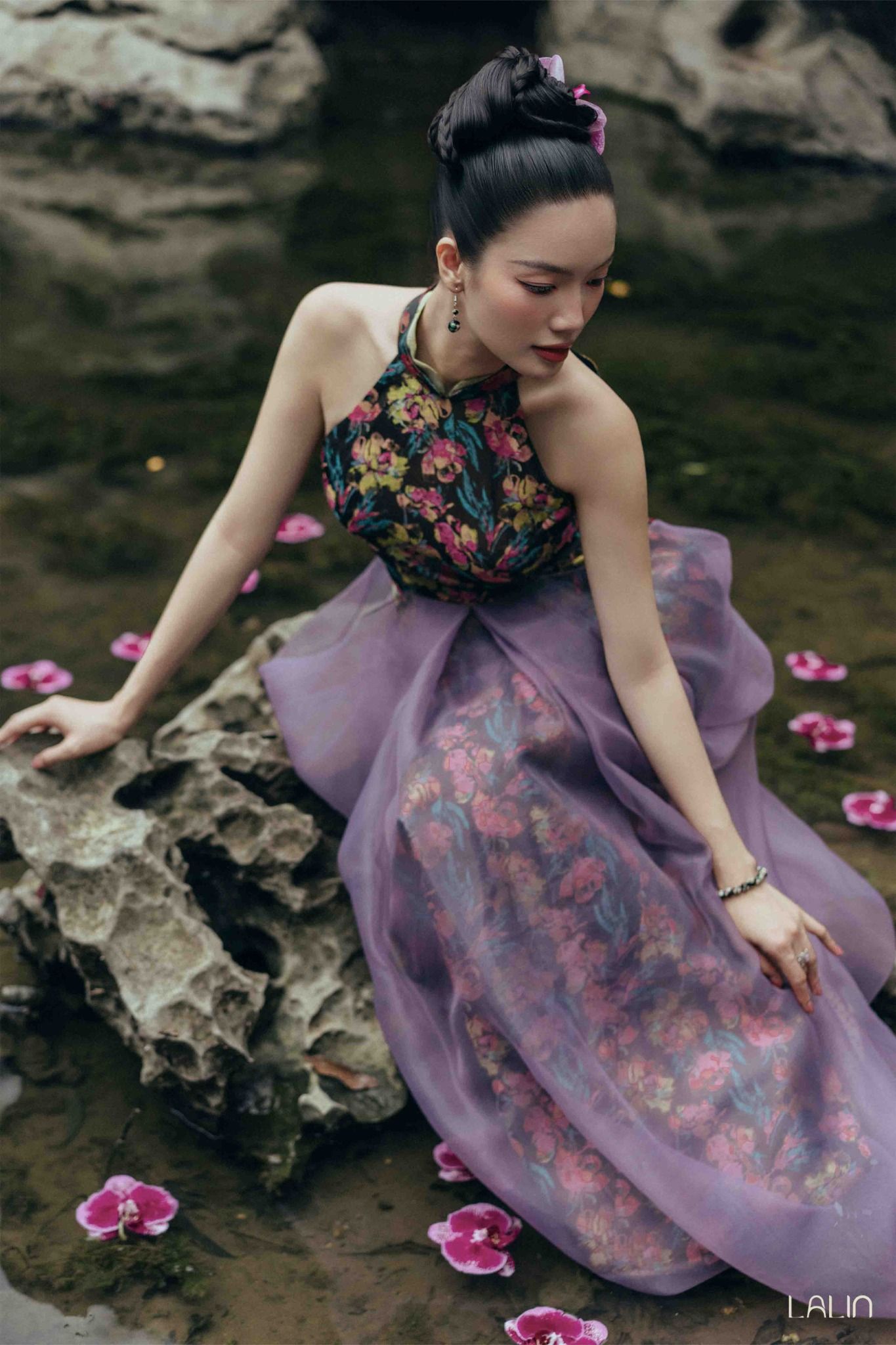 Đầm Gấm Cẩm Huyền