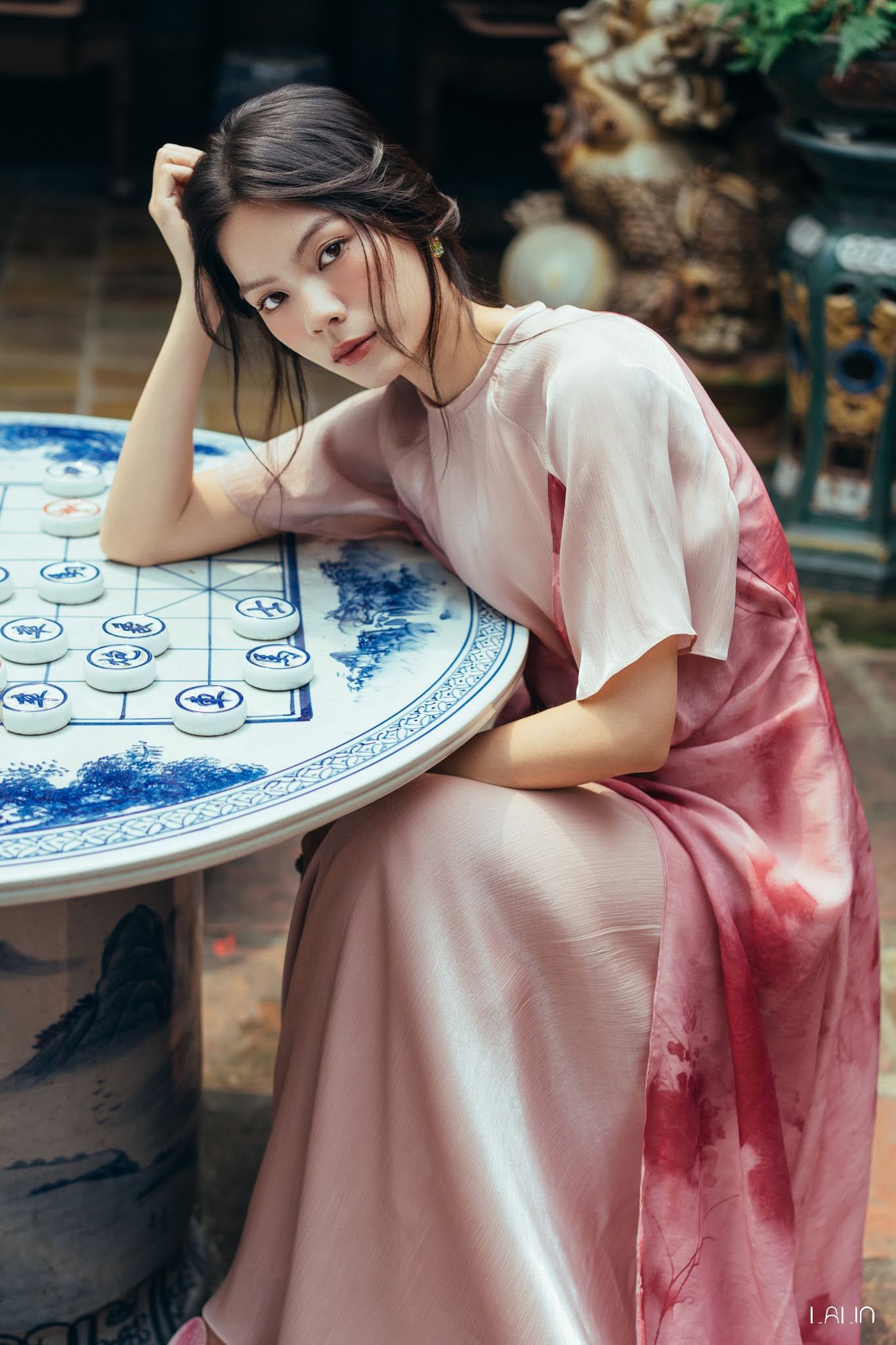 Đầm Tơ Hiên Vân