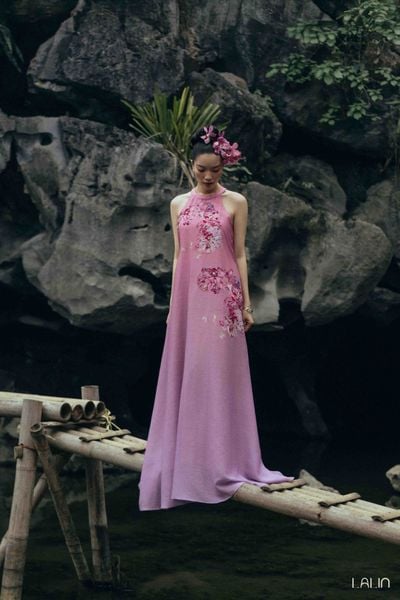  Đầm Tơ Đính Kết Cẩm Lan 