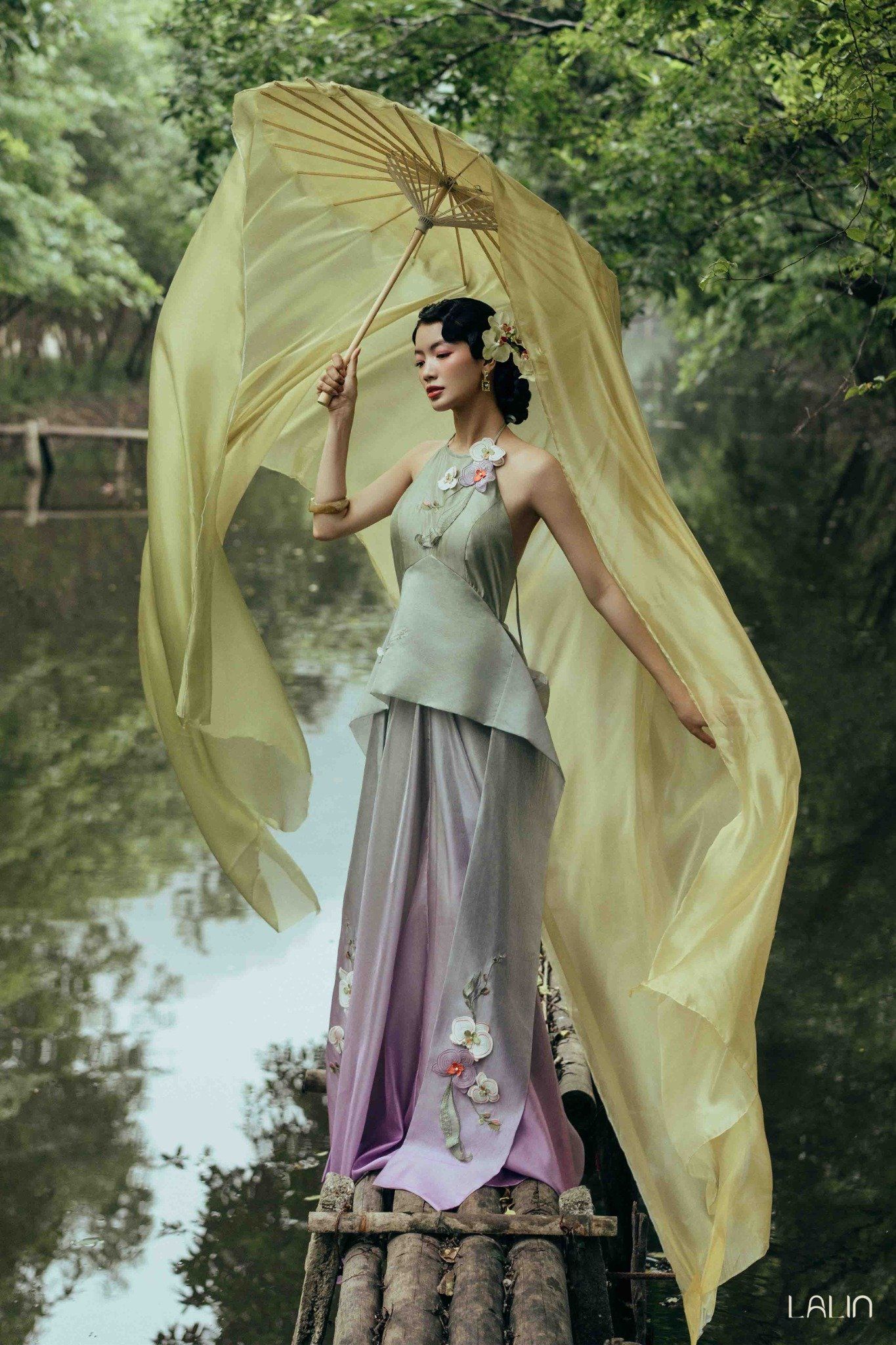 Đầm Tơ Đính Kết Cẩm Thy