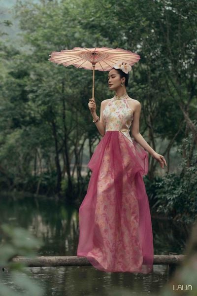  Đầm Gấm Cẩm Tú 