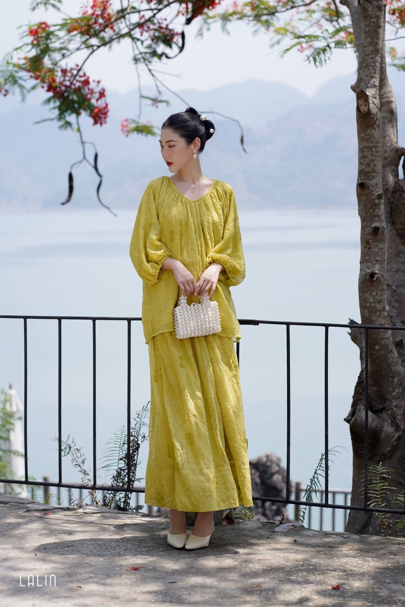 Chân Váy Tơ Ánh Chi