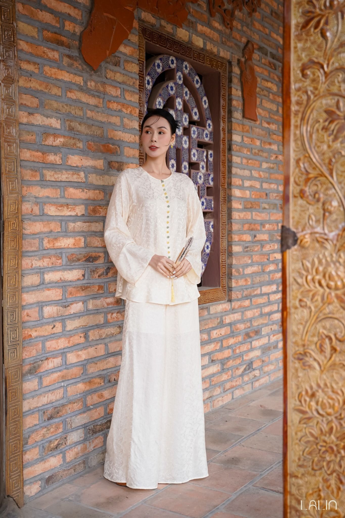 Quần Tơ Tằm Điểm Thanh