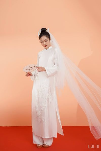  Áo Dài Uyên Liên 