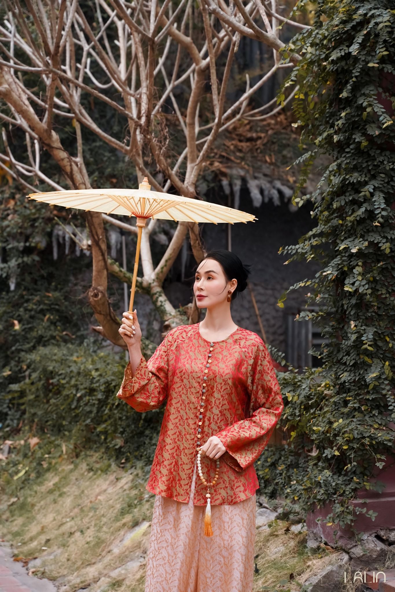 Áo Lụa Điểm Công