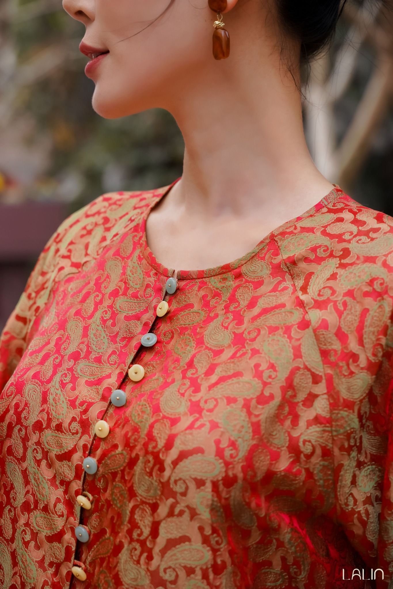 Áo Lụa Điểm Công