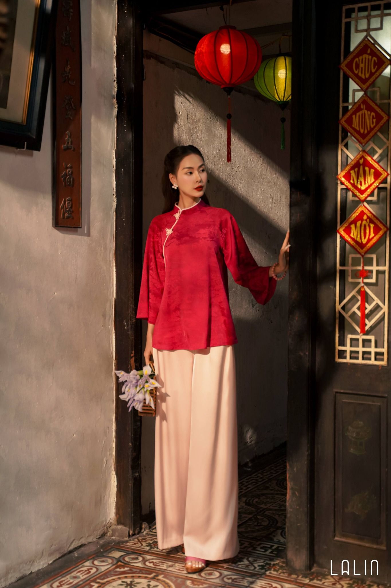 Áo Lụa Nhã Uyển