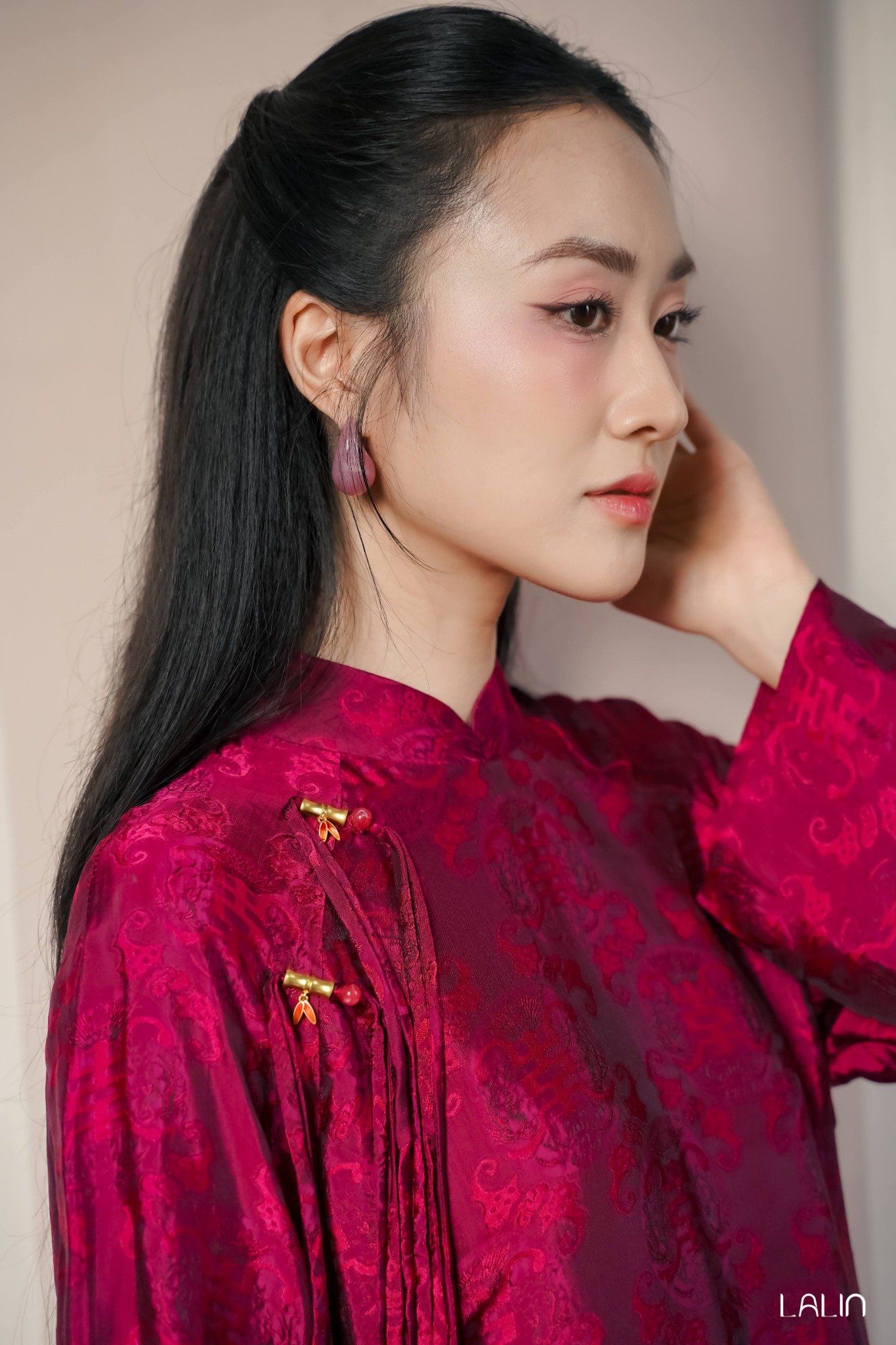 Áo Dài Tơ Tằm Cẩm Yên