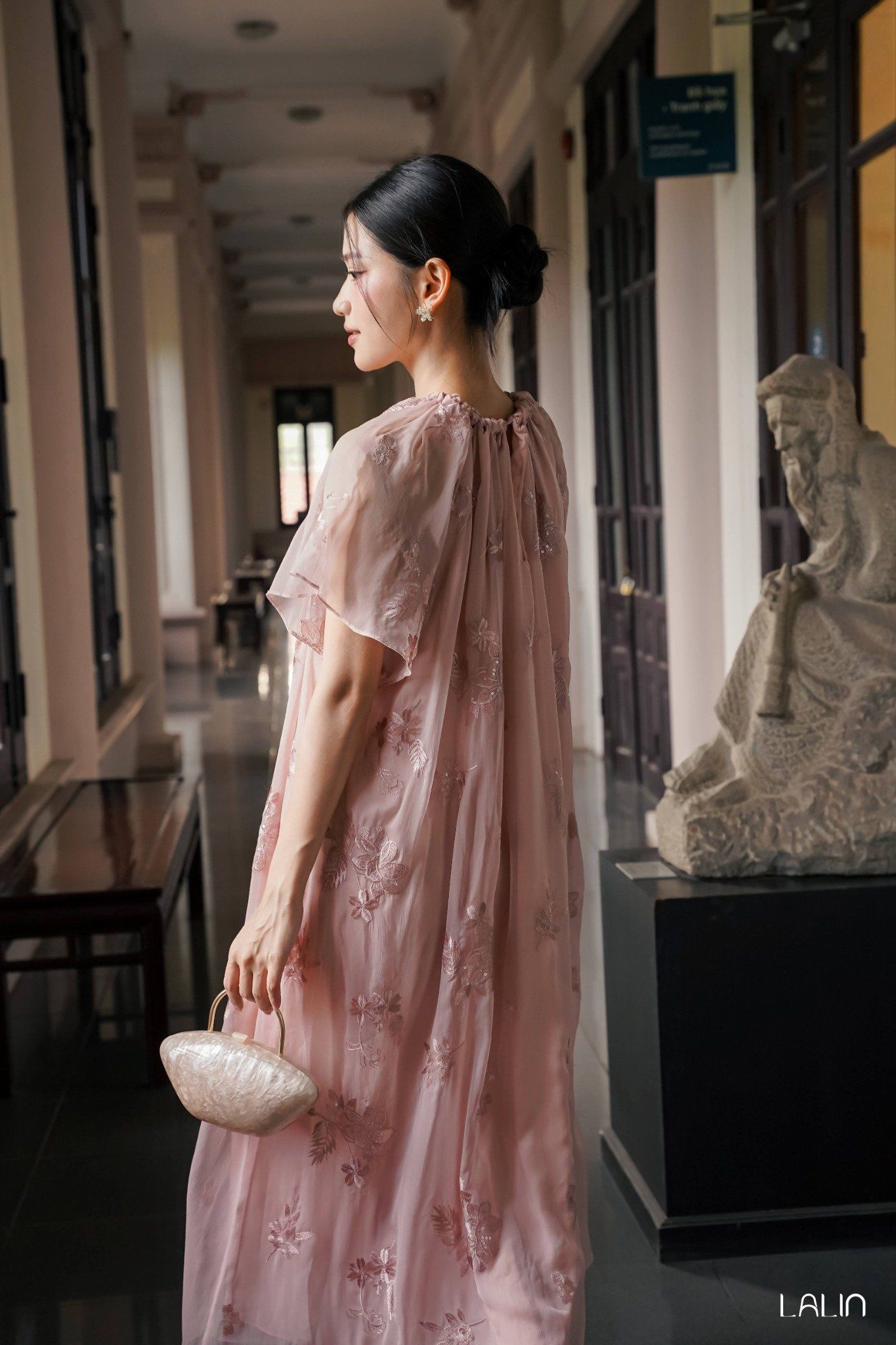 Đầm Tơ Thêu Hiên Quỳnh