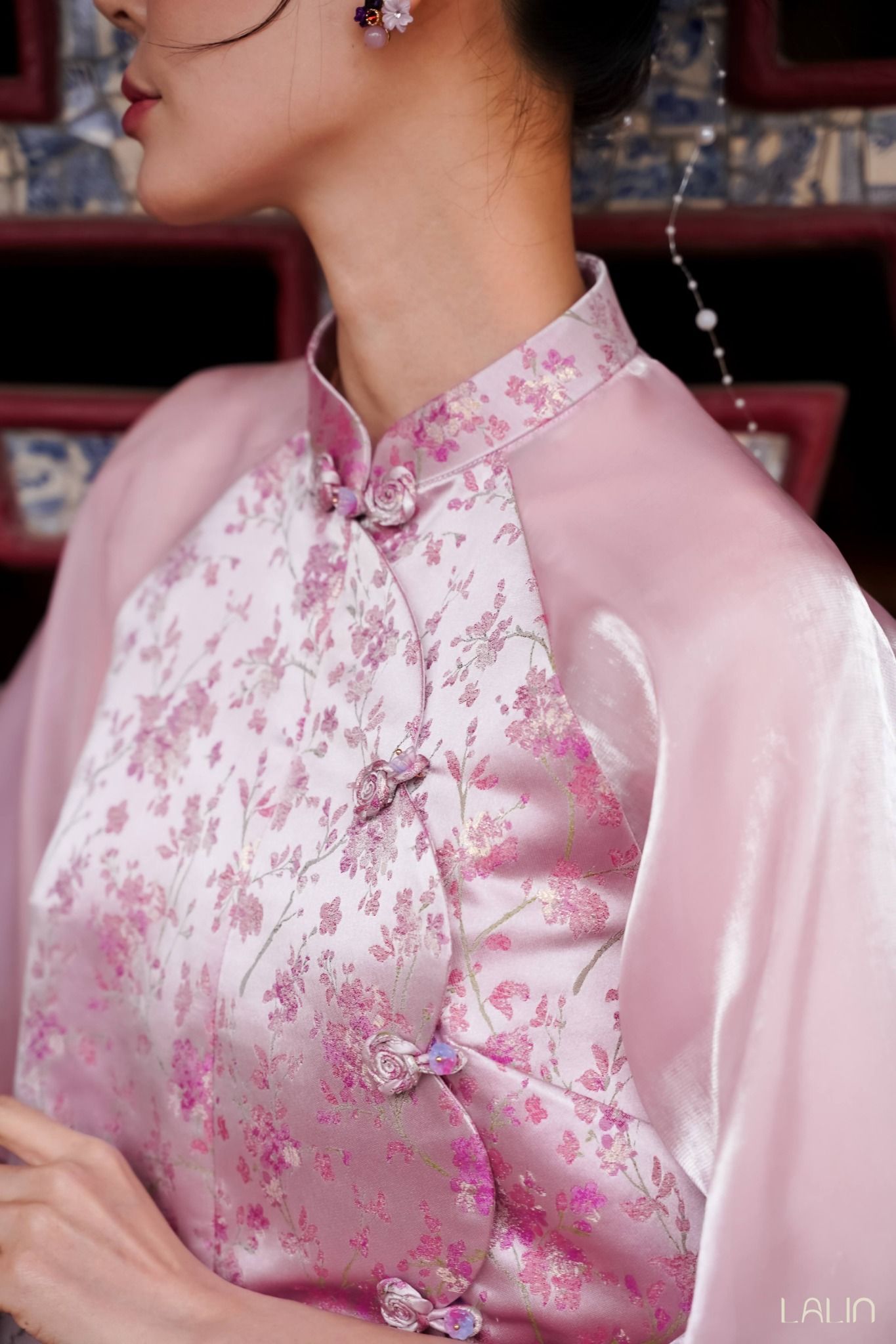 Áo Gấm Điểm Hoa
