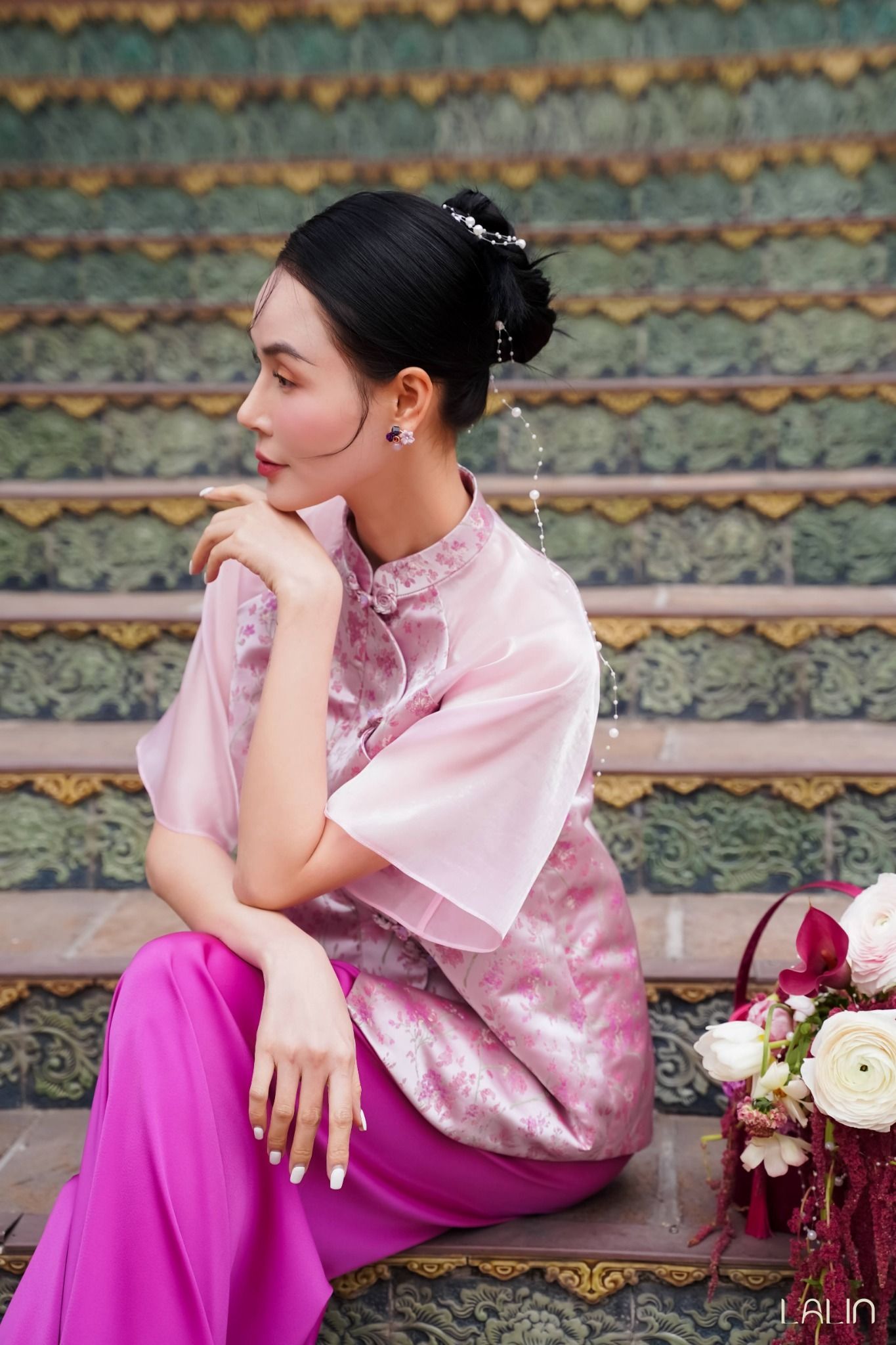 Áo Gấm Điểm Hoa