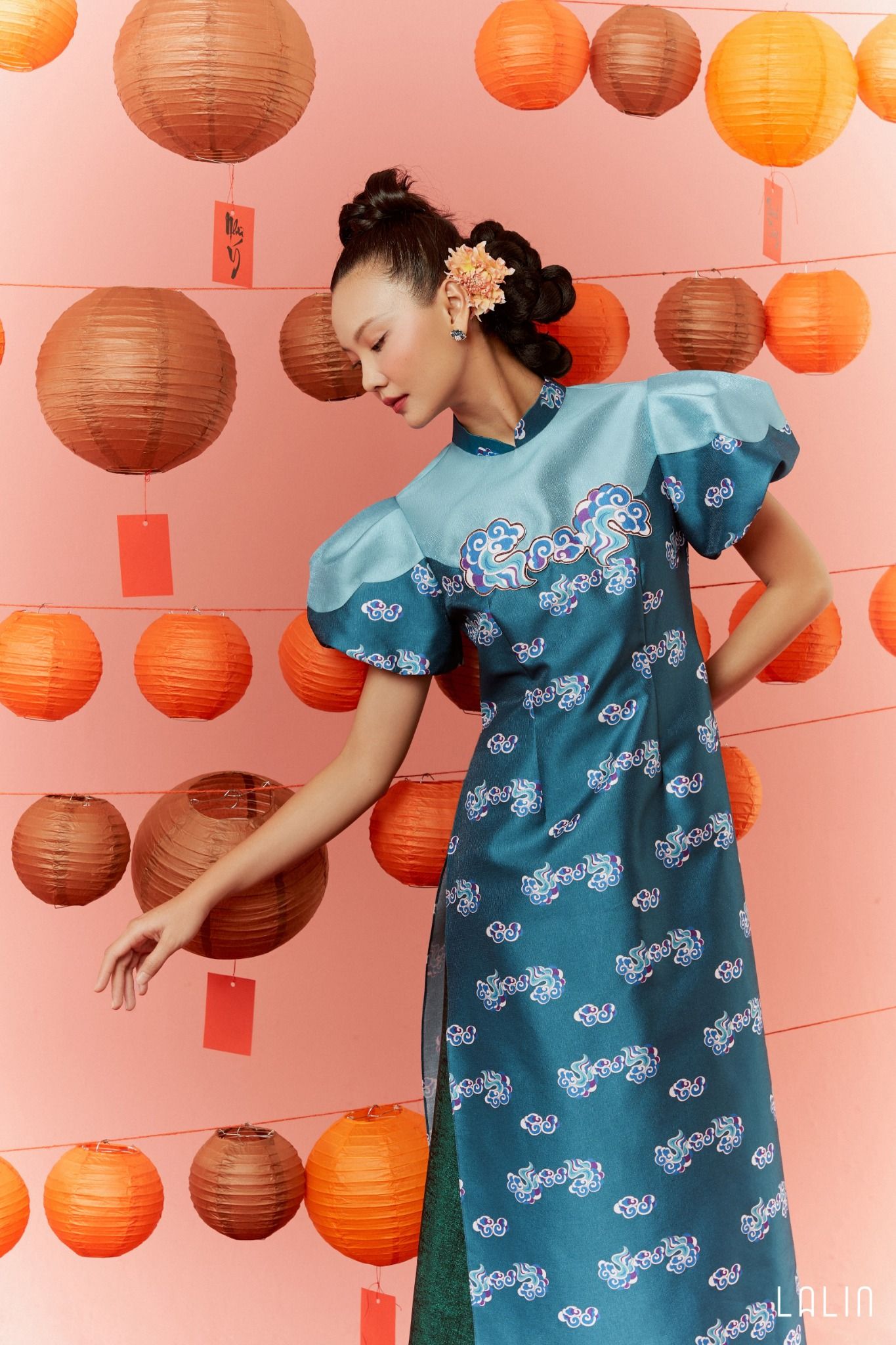 Áo Dài Tafta Khởi Lam