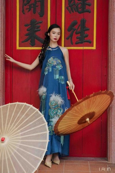  Đầm Đính Kết Uyển Vân 