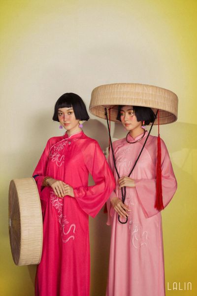  Đầm Tơ Thêu Chiêu Vân 