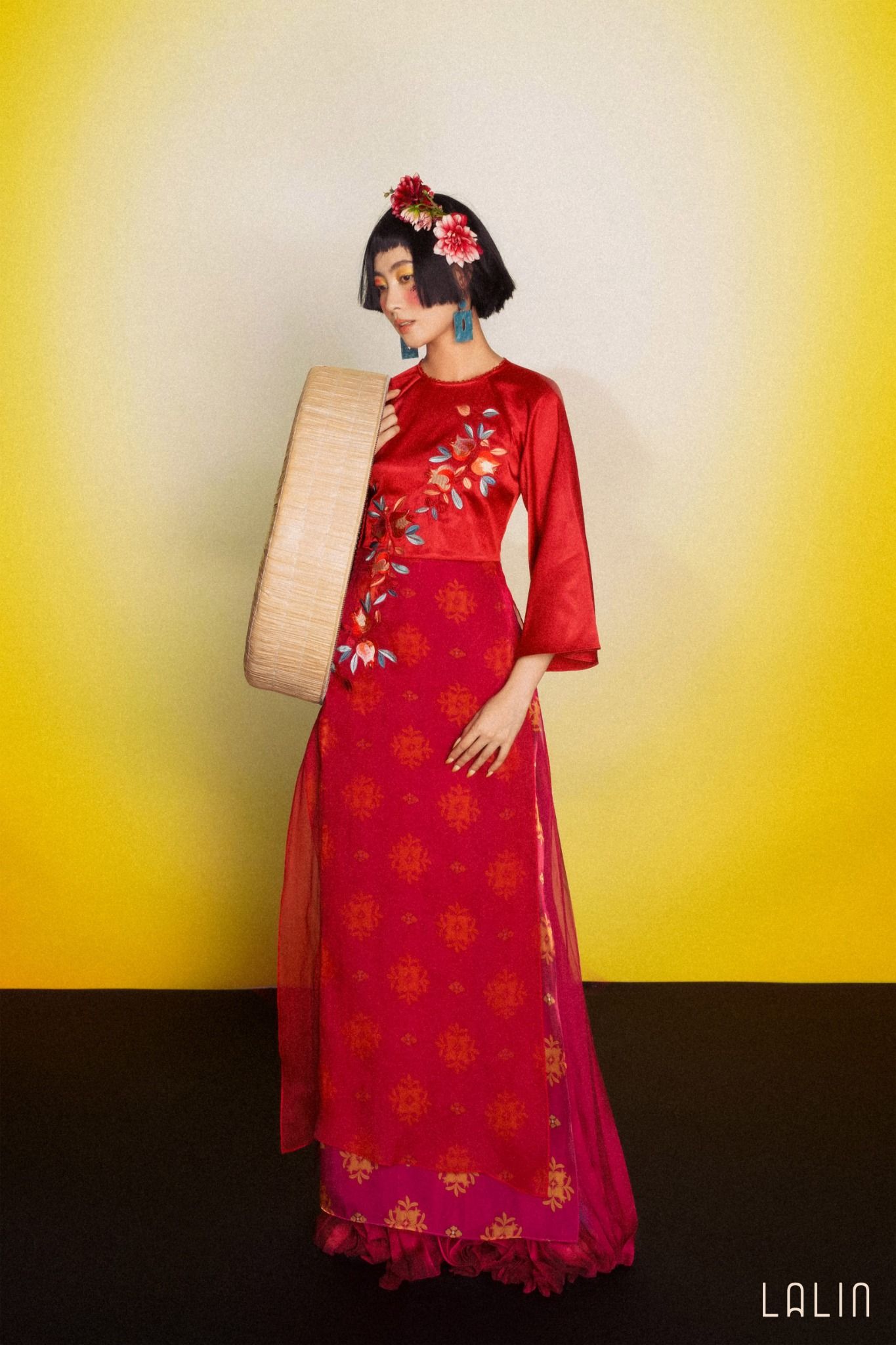 Áo Dài Thêu Đan Vân