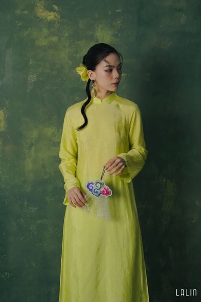  Áo Dài Tơ Tằm Huỳnh Cúc 