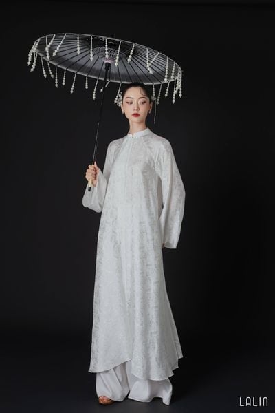  Áo Dài Tơ Tằm Hỷ Loan 