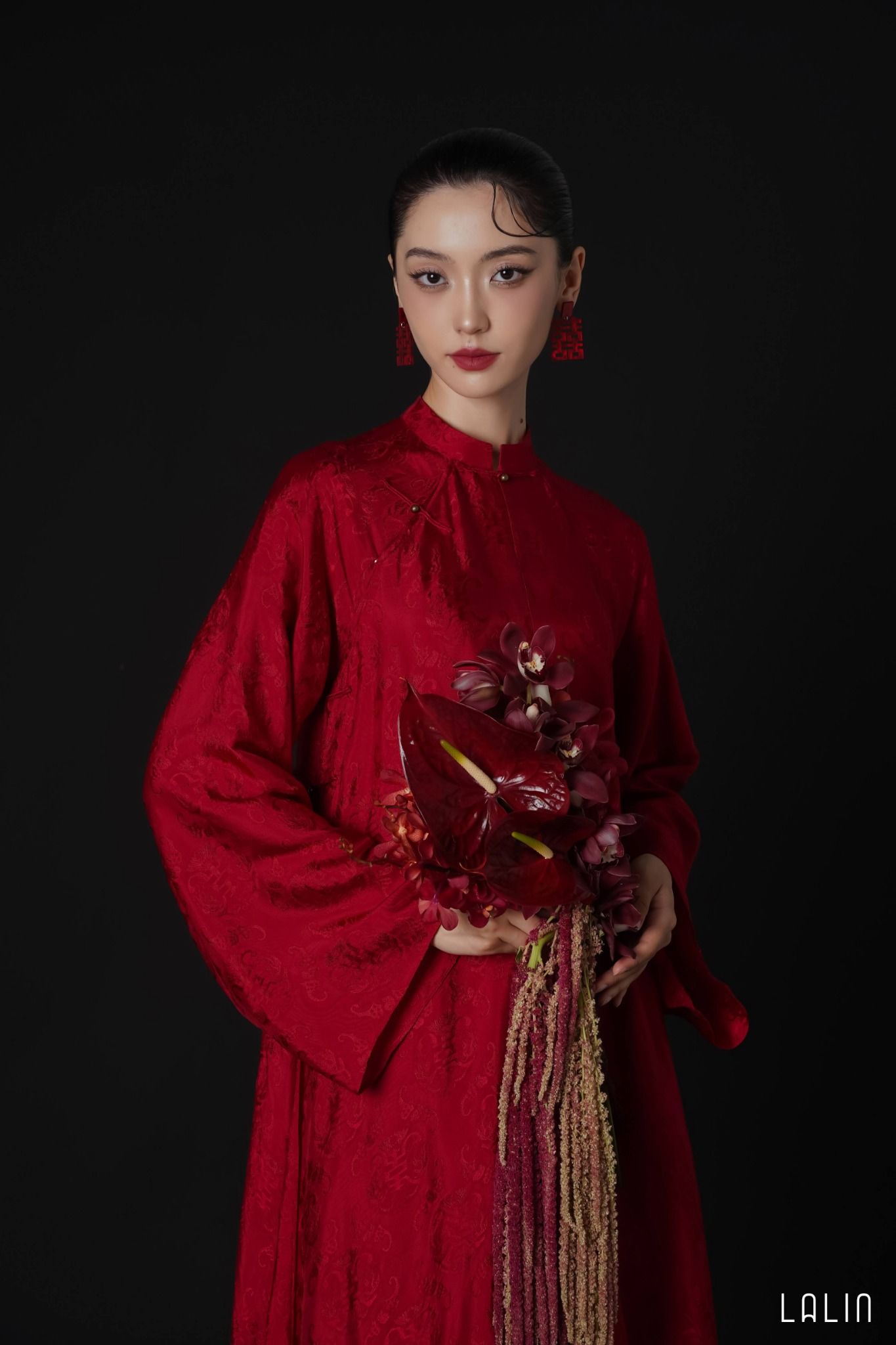 Áo Dài Tơ Tằm Hỷ Loan