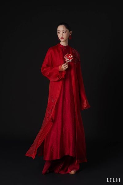  Áo Khoác Tơ Tằm Vỹ Loan 