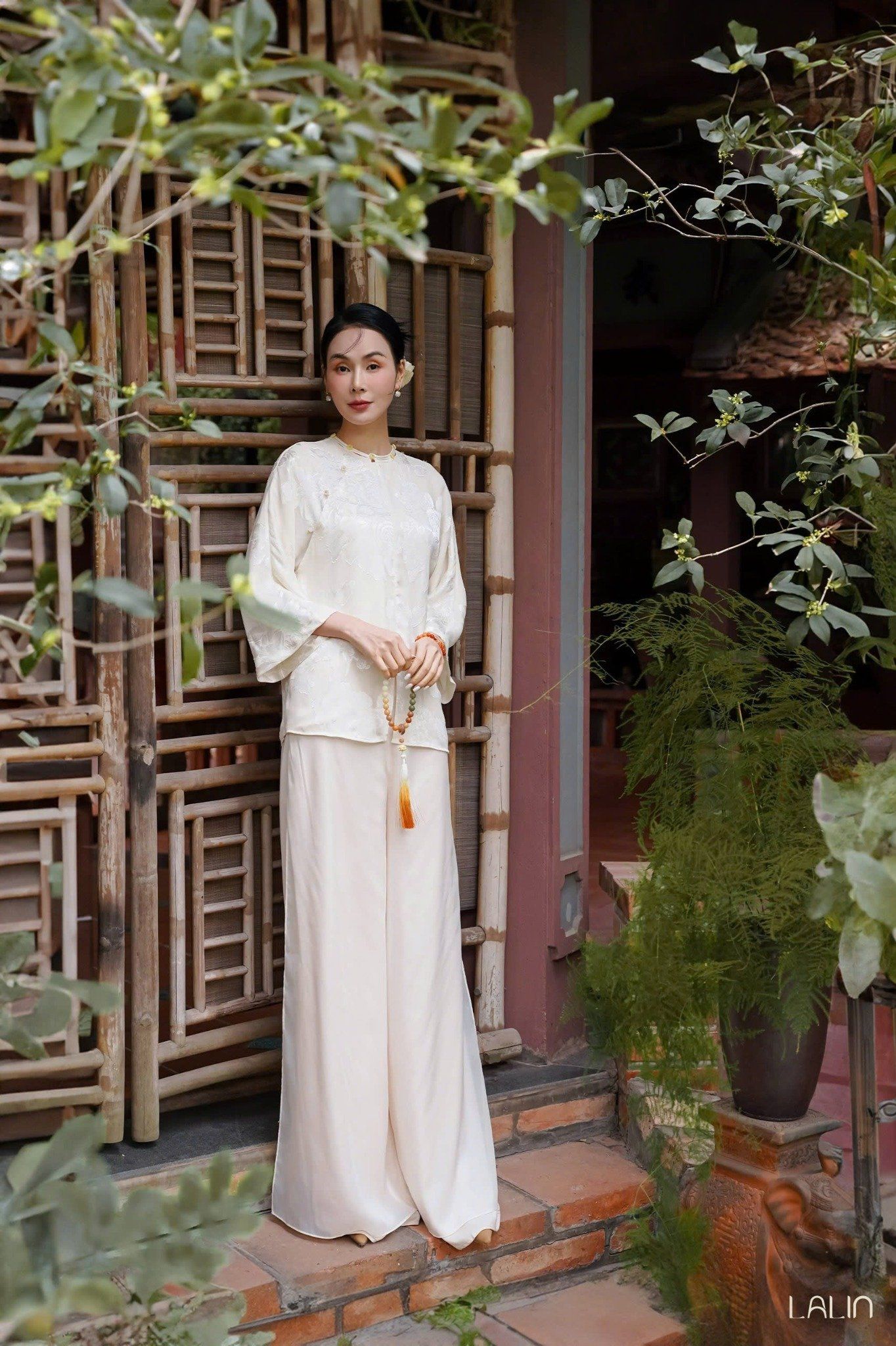 Áo Tơ Điểm Chi