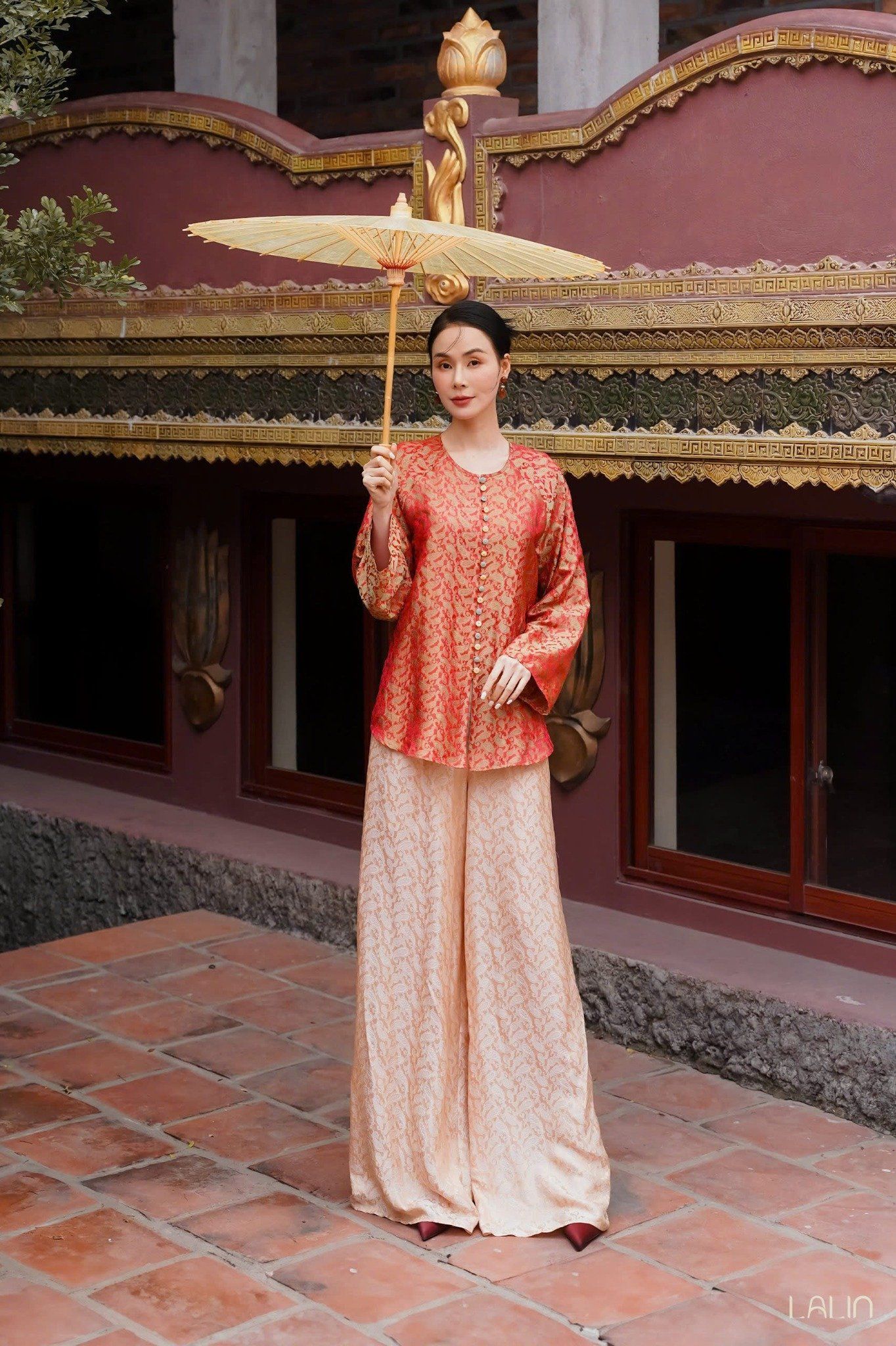 Quần Tơ Tằm Điểm Thanh