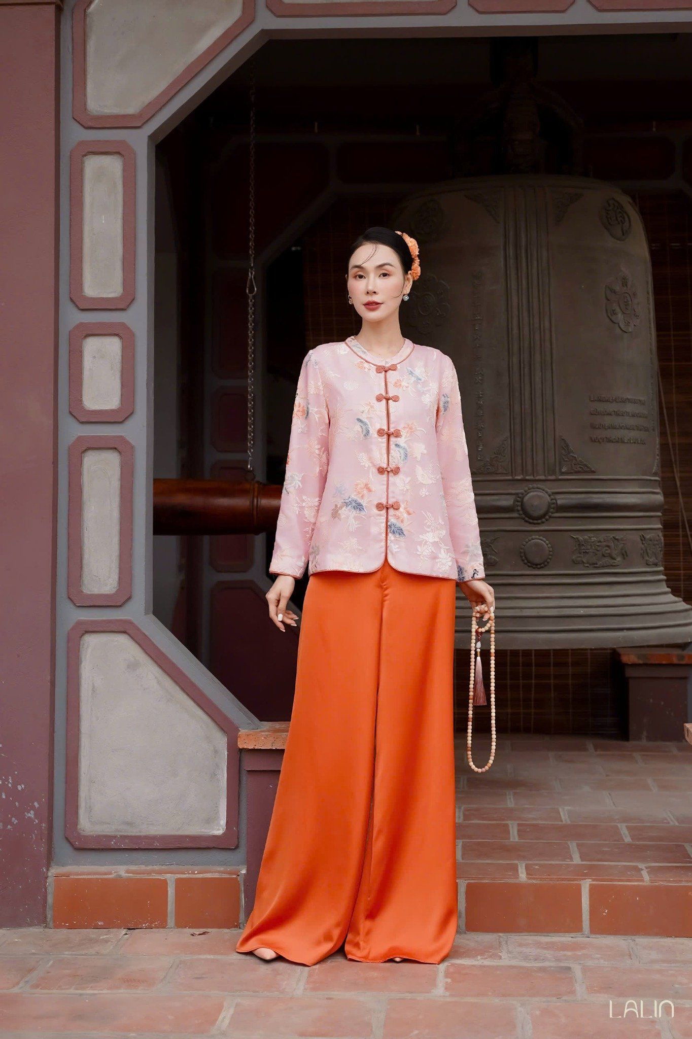 Áo Tơ Điểm Yên