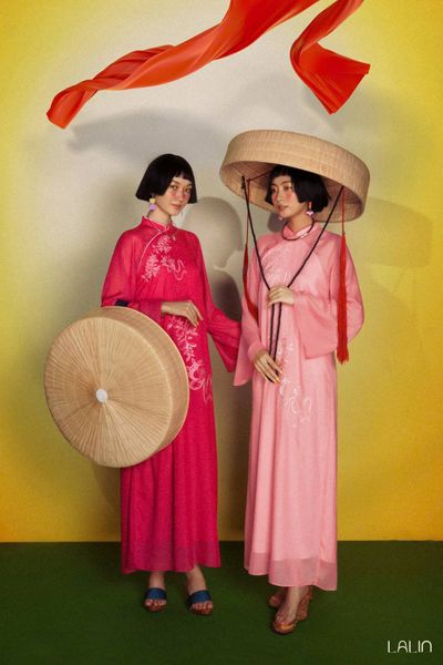  Đầm Tơ Thêu Chiêu Vân 