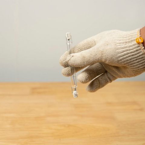 Đèn chịu nhiệt lò quay vịt 850