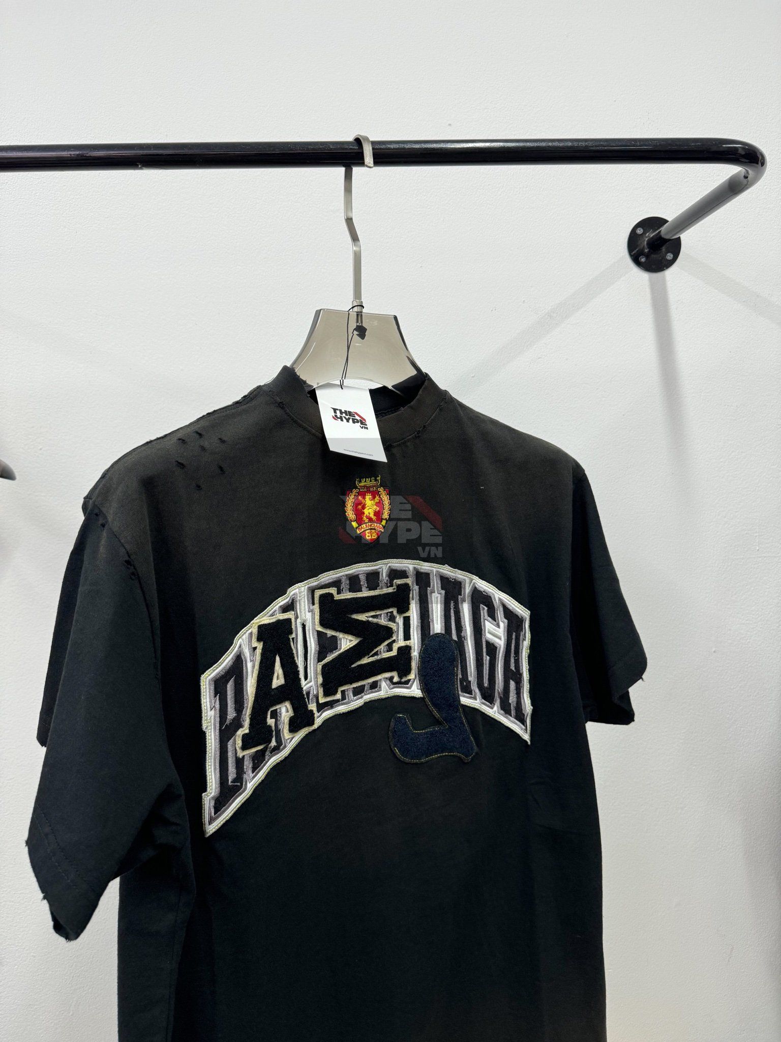  BALENCIAGA TEE - Áo Thun BLCG Distressed Logo-Appliquéd Cotton-Jersey (Black) [MIRROR QUALITY] 