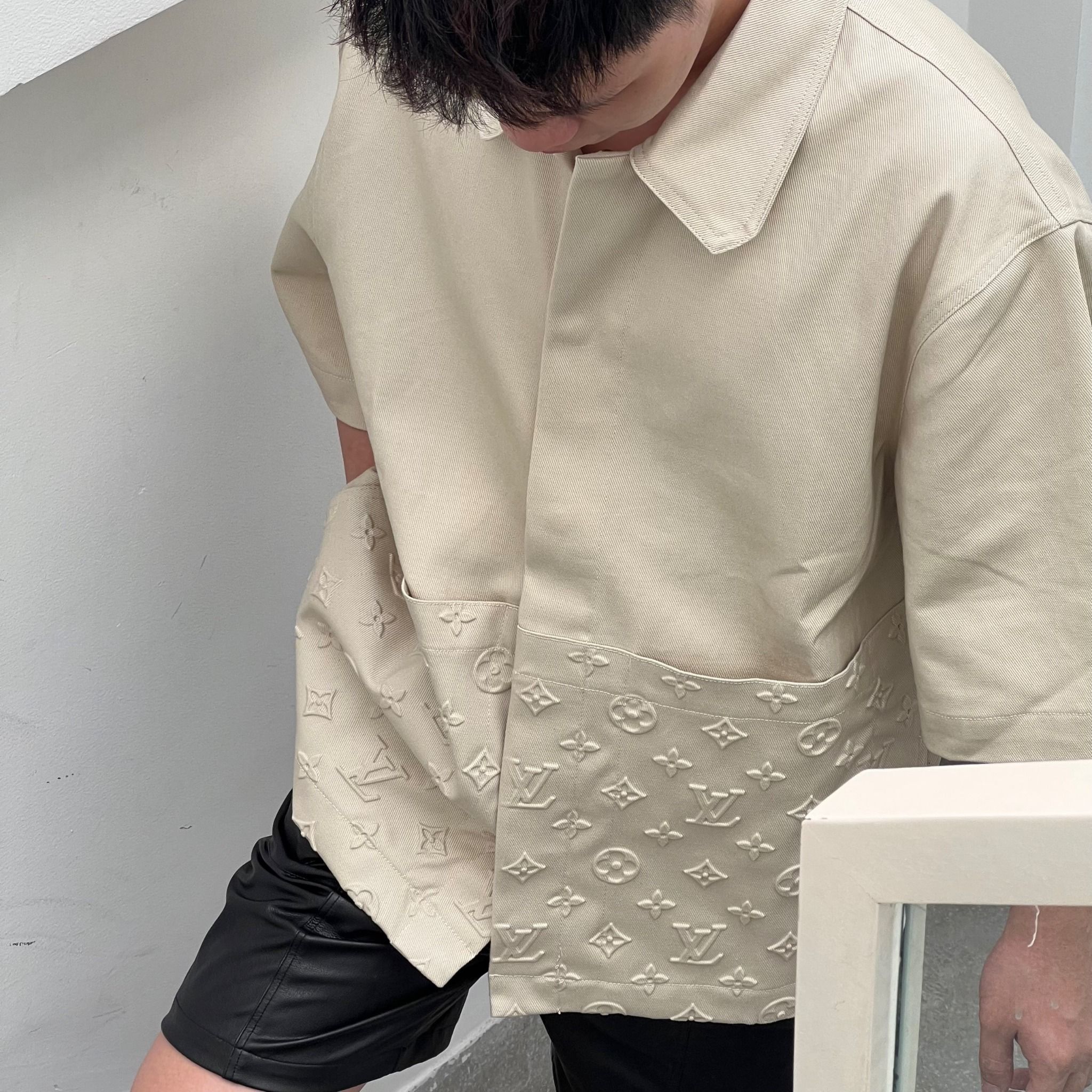  LV Shirt- ÁO LV Monogram Workwear Short-Sleeved Shirt (Beige) [Mirror Quality] 