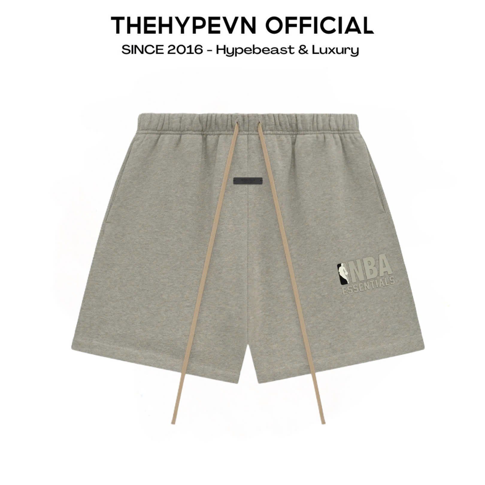  QUẦN NGẮN FOG ESSENTIALS NBA SS25 BLACK LOGO (GREY) 