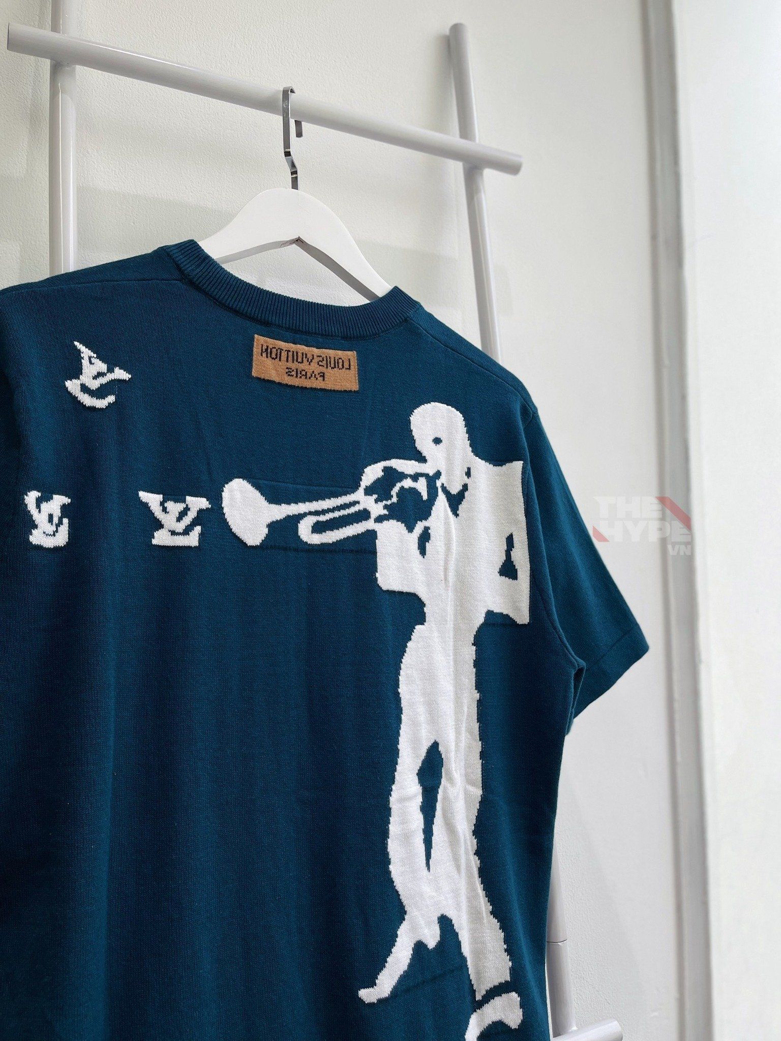  Áo Thun Louis Vuitton Trumpeter Crewneck (Ocean) [Mirror Quality] 