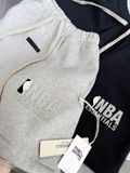  QUẦN NGẮN FOG ESSENTIALS NBA SS25 BLACK LOGO (GREY) 