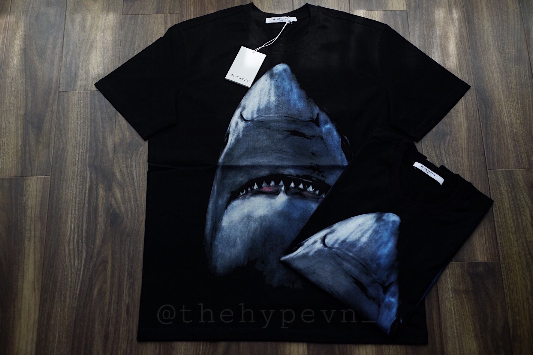 givenchy shark tee