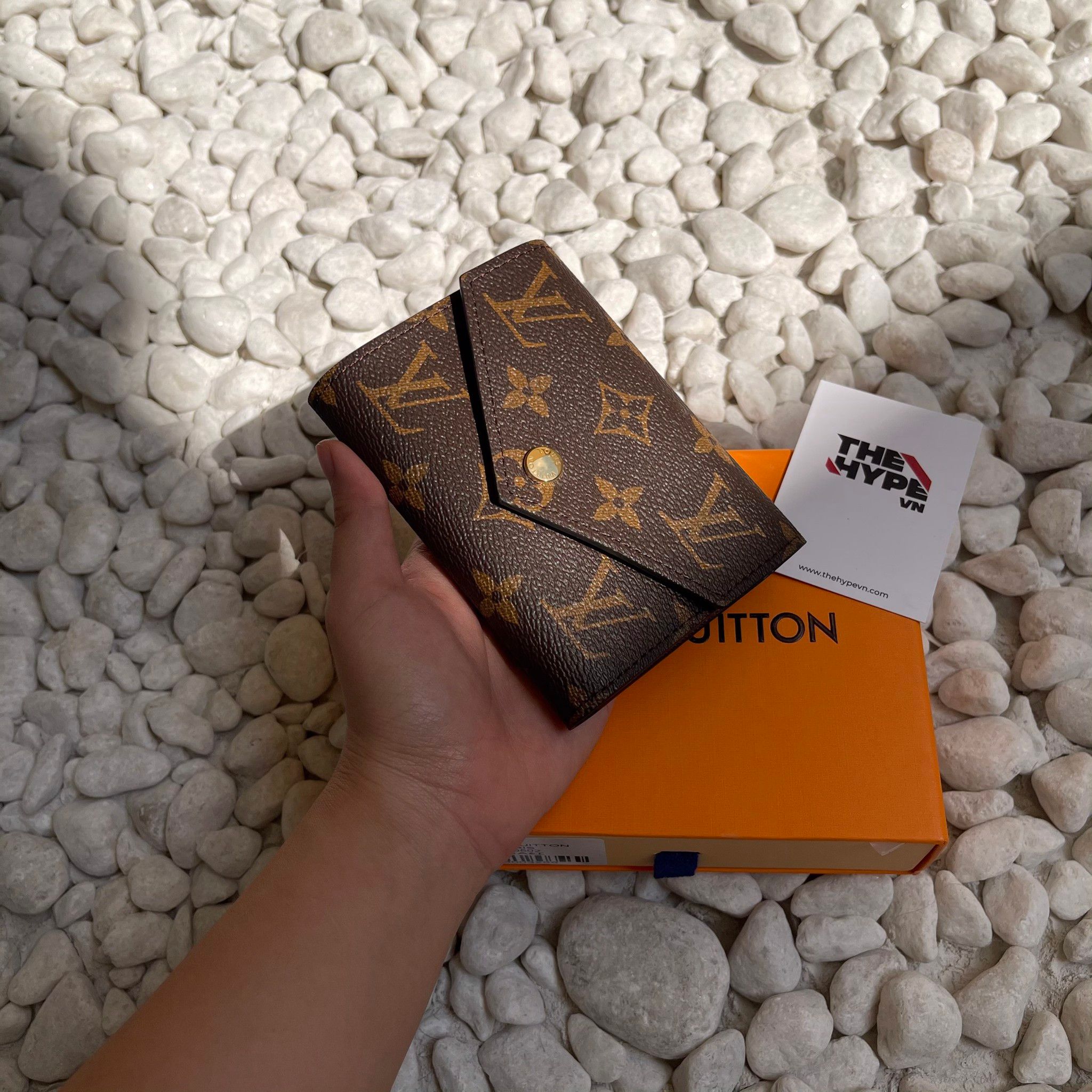lv victorine wallet