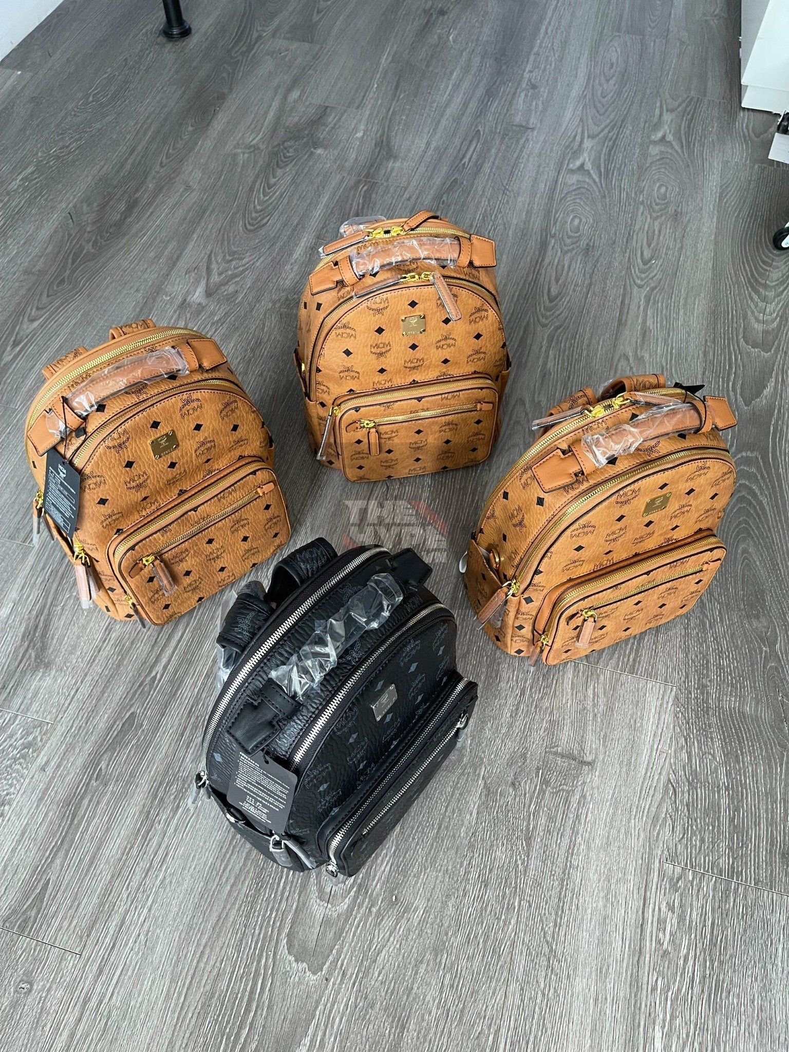  Balo MCM Stark Backpack Small (Cognac) [Mirror Quality] 